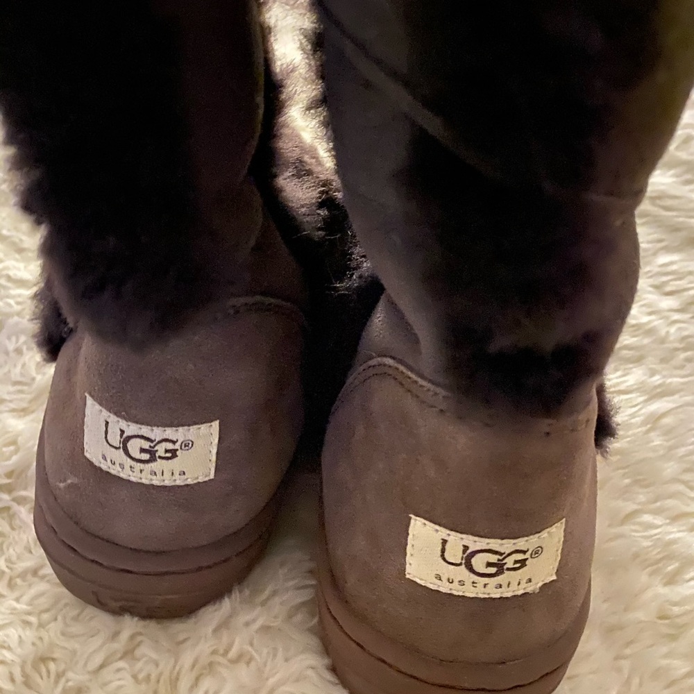 Ugh Boot - Picture 3 of 5